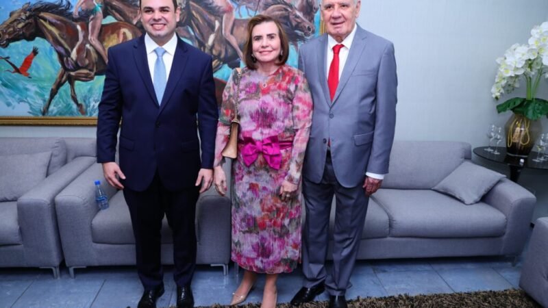Presidente do TCE-AM prestigia posse do novo governador do Amazonas